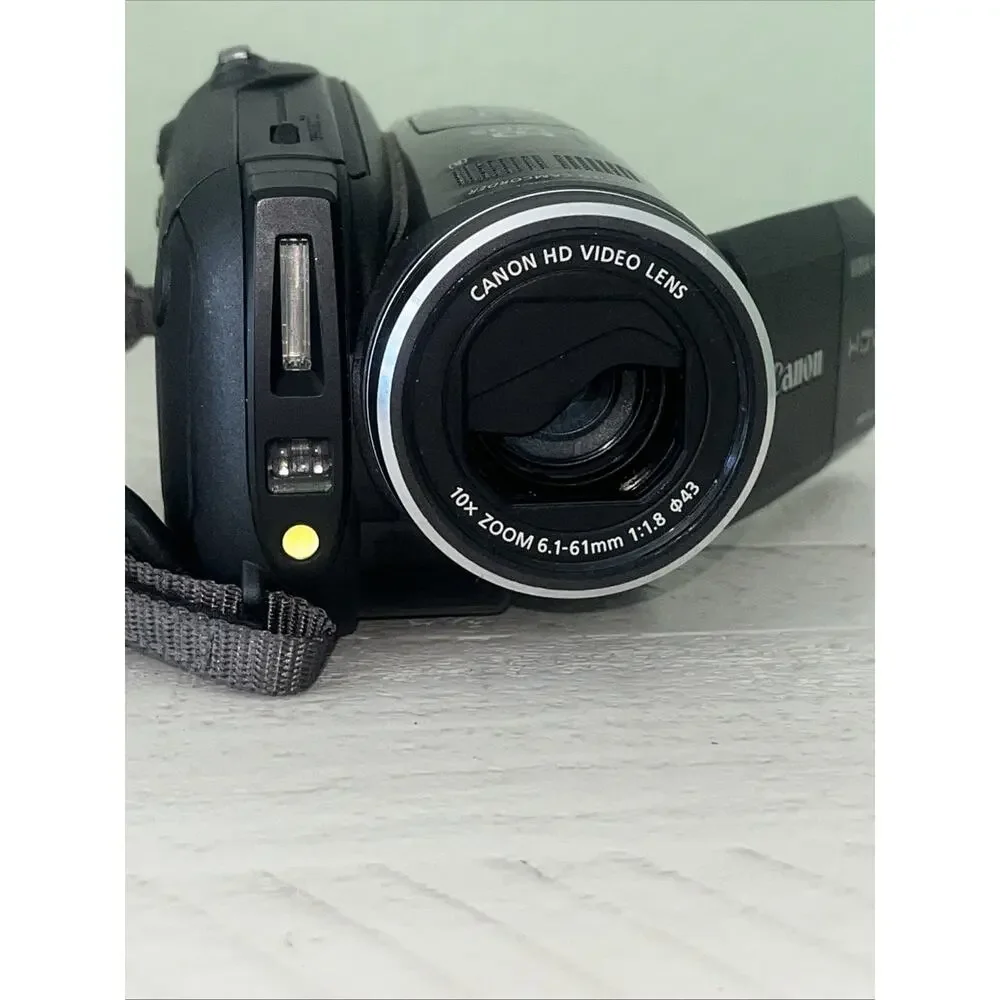 Canon Vixia HV30 Camcorder - Black - For Parts Or Repair!‼️ Read